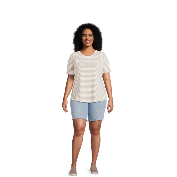 Terra & Sky Women's Plus Size Destructed Bermuda Shorts~Size 22W~NWT~ - Picture 2 of 5